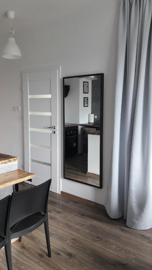Silver Apartment In Wilanow Warsaw Exterior photo