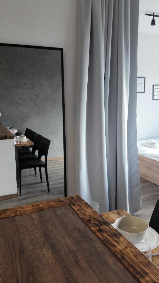 Silver Apartment In Wilanow Warsaw Exterior photo